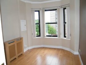 2 bedroom Flat to re...